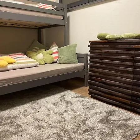 Weinland Life بيت للعطل